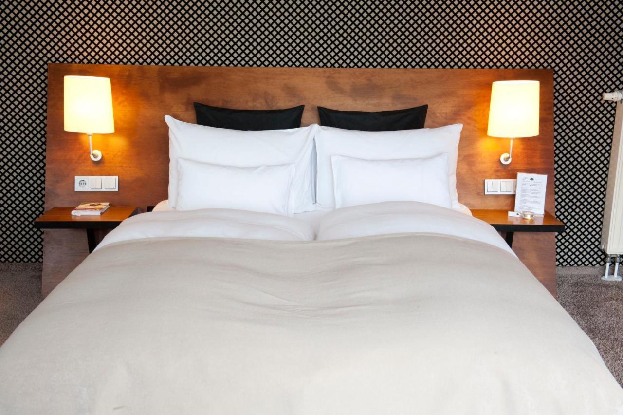 Wellings Romantik Hotel Zur Linde Moers Ngoại thất bức ảnh