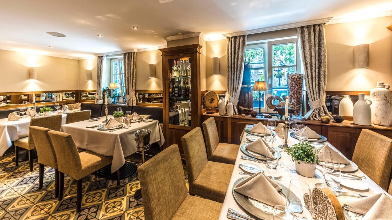 Wellings Romantik Hotel Zur Linde Moers Ngoại thất bức ảnh