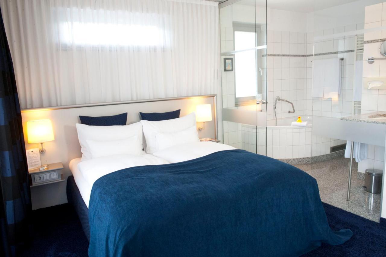 Wellings Romantik Hotel Zur Linde Moers Ngoại thất bức ảnh