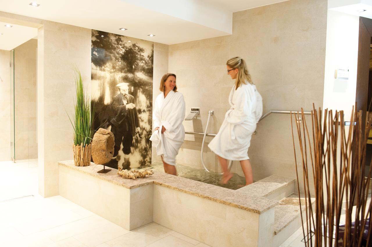 Wellings Romantik Hotel Zur Linde Moers Ngoại thất bức ảnh