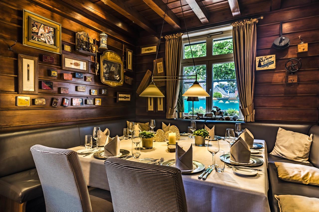 Wellings Romantik Hotel Zur Linde Moers Ngoại thất bức ảnh